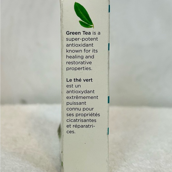 NIB Bundle of 4 Nail Products / Polish / Growth - Picture 10 of 11